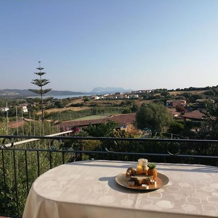 Appartamento Con Vista Mare Tanaunella Exterior photo